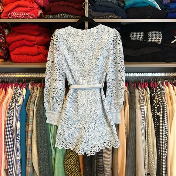 Hidden Label blue embroidered lined long sleeve tie front romper size S NWOT - Picture 3 of 3